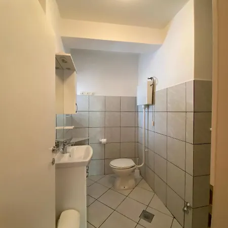 Vilma Kayser Apartment